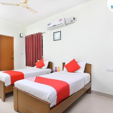 Sasti Hotel Palani Extérieur photo