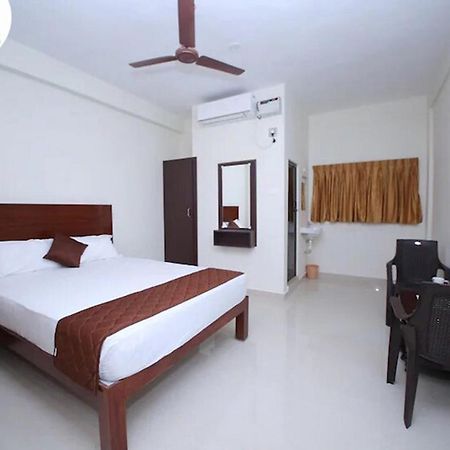 Sasti Hotel Palani Extérieur photo