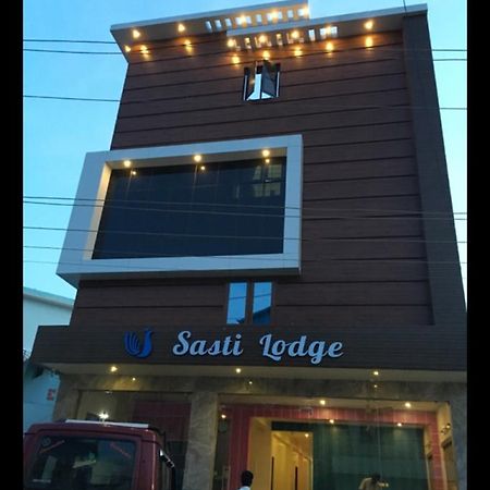 Sasti Hotel Palani Extérieur photo