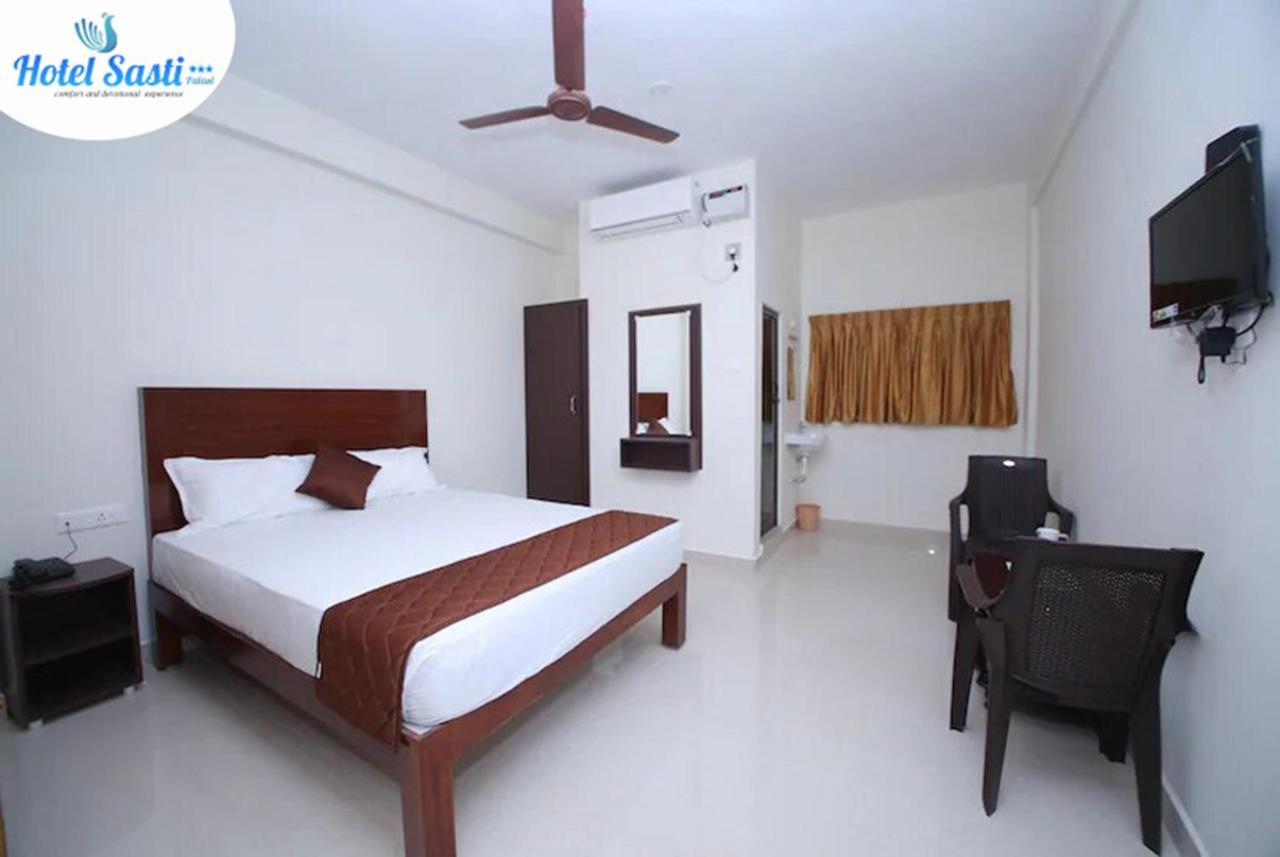 Sasti Hotel Palani Extérieur photo