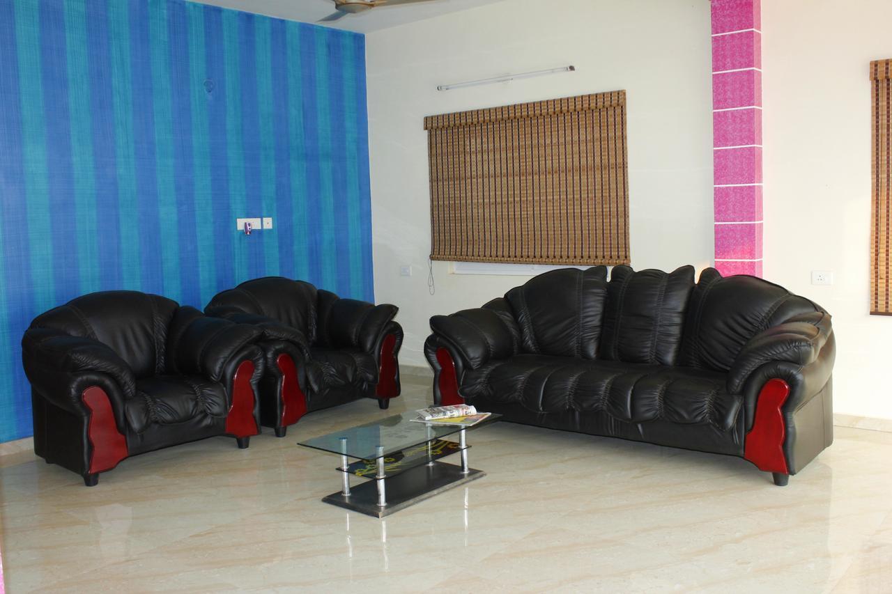 Sasti Hotel Palani Extérieur photo