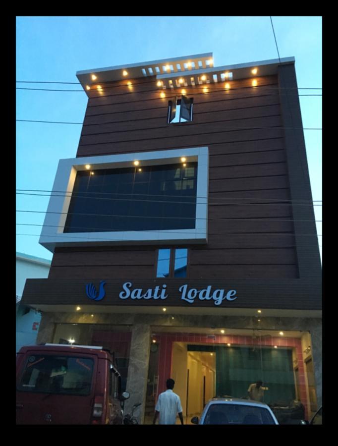 Sasti Hotel Palani Extérieur photo